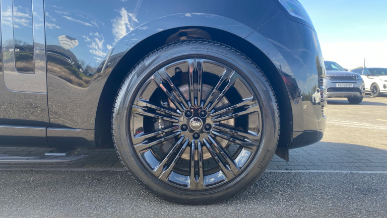 Land Rover Range Rover 4.4 P530 V8 First Edition 4dr Auto Petrol Estate